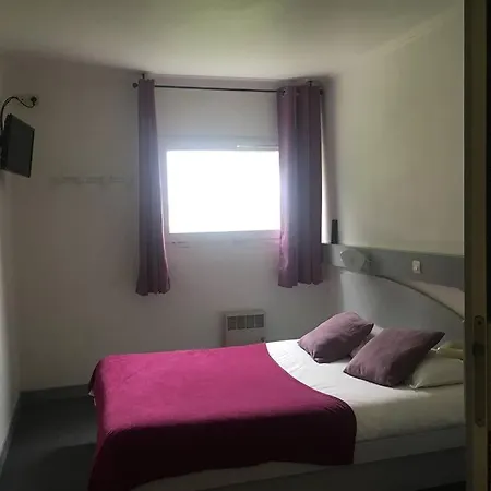 Mervil Airport Hotel